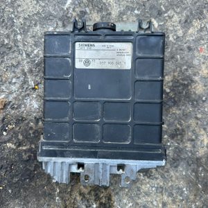 VOLKSWAGEN Golf 3 polo motor beyni