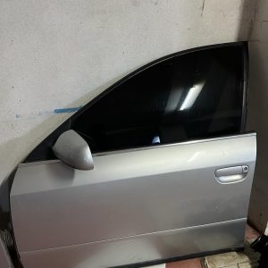 Audi a6 sol ön kapı