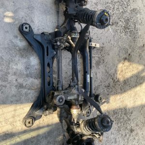 Audi Q7 alt traves