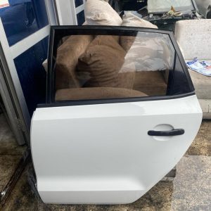 VOLKSWAGEN Polo sol arka kapı