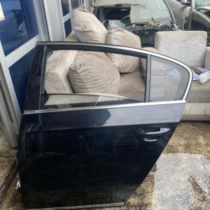 VOLKSWAGEN Passat b7 sol arka kapı