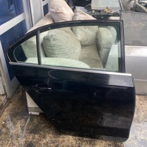 VOLKSWAGEN Jetta sağ arka kapı