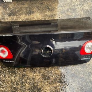 VOLKSWAGEN Passat b6 bagaj kapağı