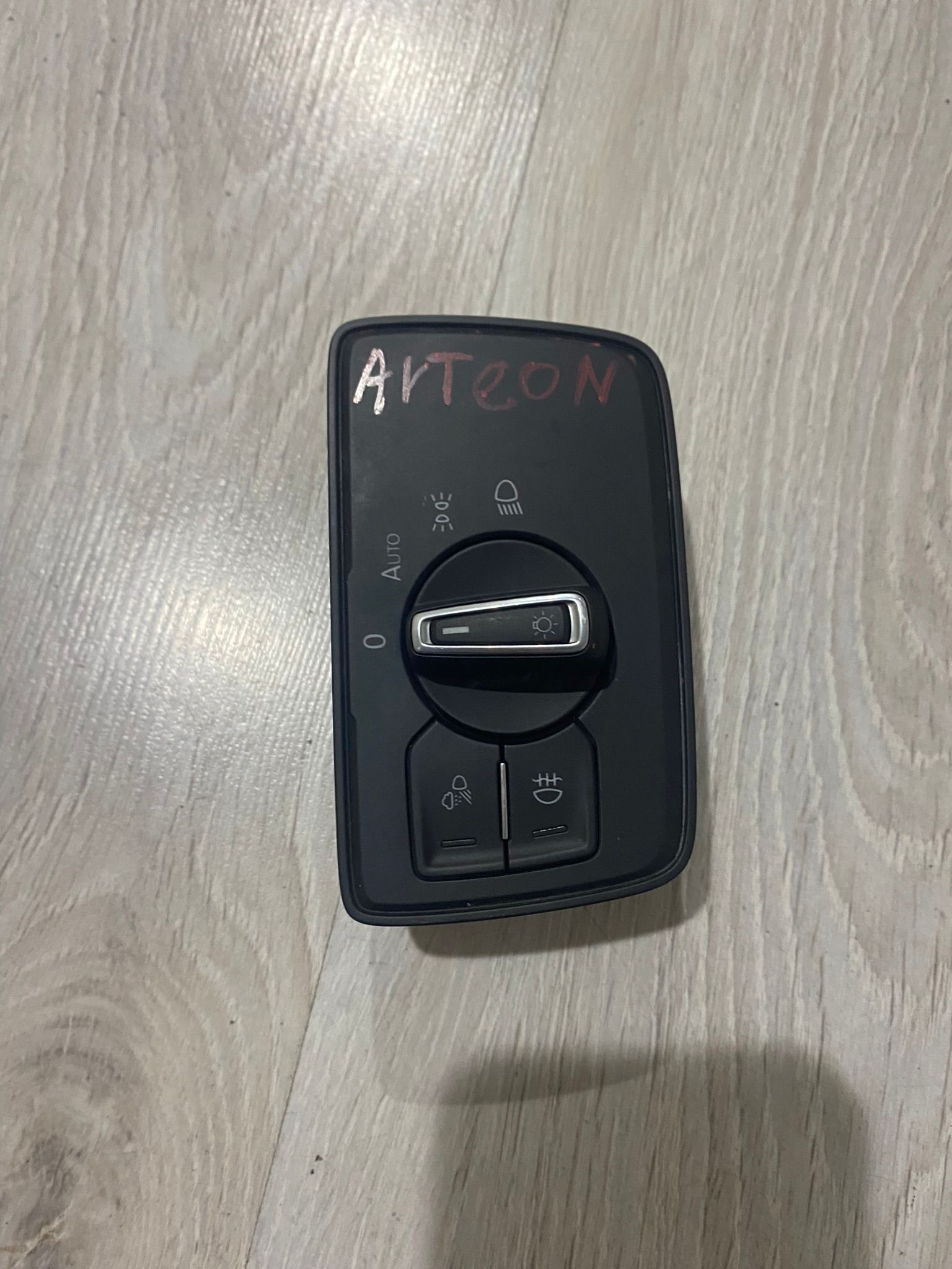 Volkswagen Arteon far anahtarı Volkswagen Arteon far anahtarı
