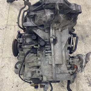 Volkswagen 1.8 düz 4 ileri Passat şanzuman otomatik
