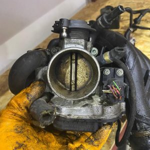 AUDİ A4 1.8 düz gaz kelebeği